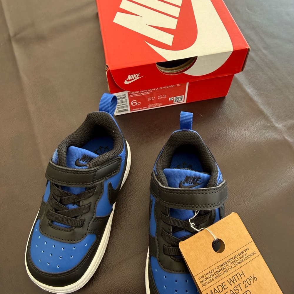 Nike Kids Blue and Black Sneakers